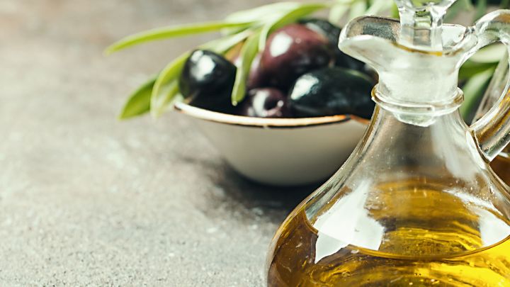 نحوه نگهداری طولانی مدت روغن زیتون فرابکر نحوه نگهداری طولانی مدت روغن زیتون فرابکر