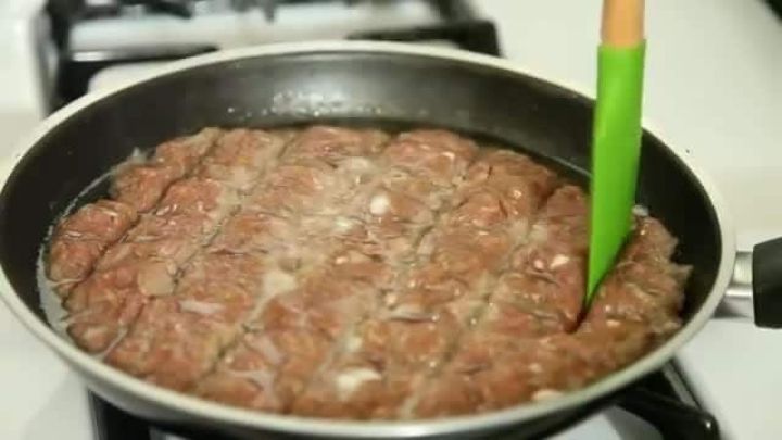 استفاده از گوشت نامناسب از دلایل وا رفتن کباب تابهای استفاده از گوشت نامناسب از دلایل وا رفتن کباب تابهای