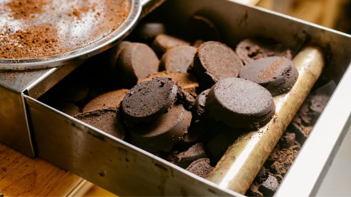 بوهای بد را خنثی کنید با تفاله های قهوه