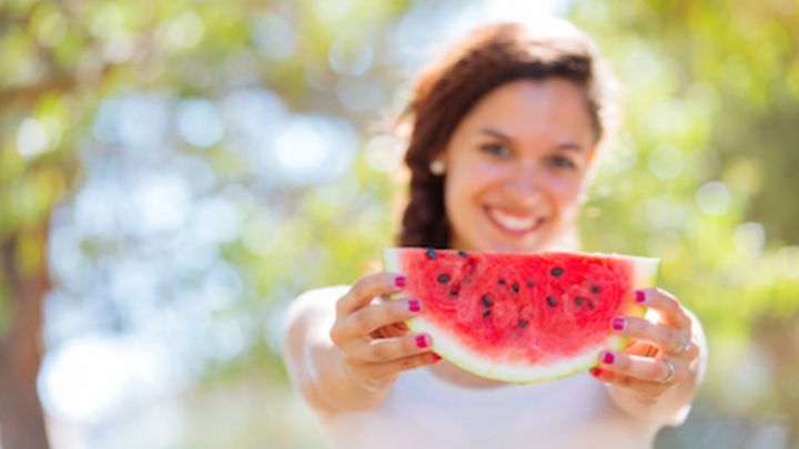 خواص پوست هندوانه برای زنان خواص پوست هندوانه برای زنان