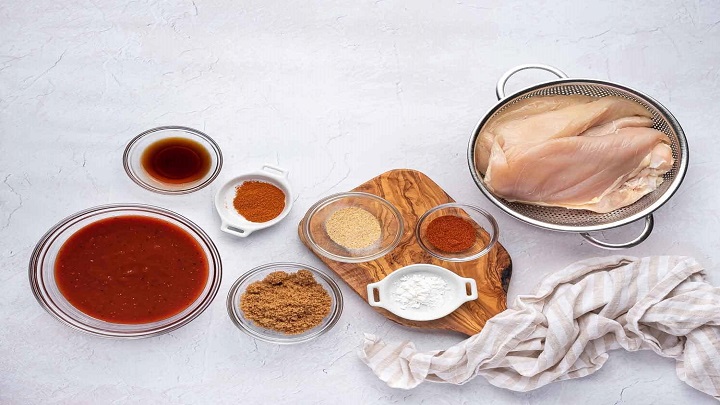 مزهدار کردن مرغ برای خوشمزه شدن مرغ مزهدار کردن مرغ برای خوشمزه شدن مرغ