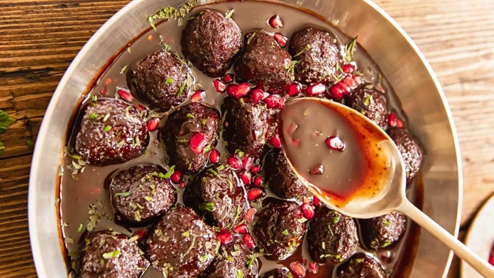 طرز تهیه خورش فسنجان گیاهی با سویا