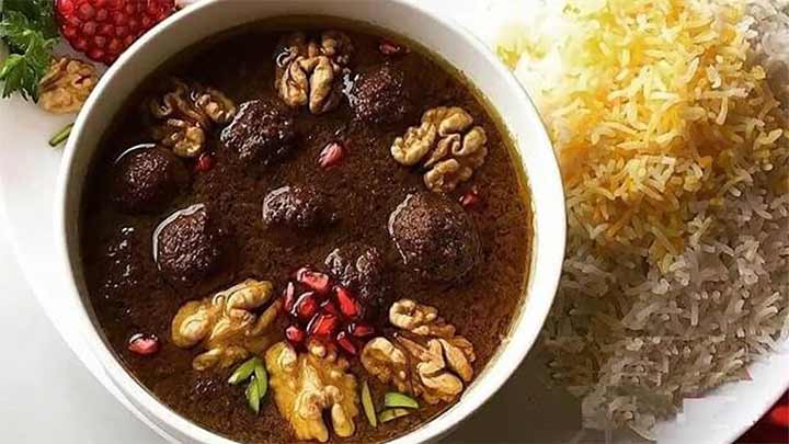 مراحل تهیه فسنجون (فسنجان) با گوشت قلقلی