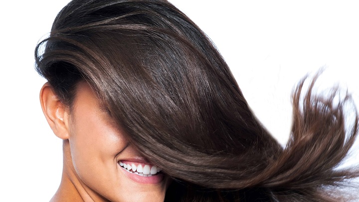 از ترکیب آب پیاز و روغن زیتون استفاده کنید برای رشد سریع مو از ترکیب آب پیاز و روغن زیتون استفاده کنید برای رشد سریع مو