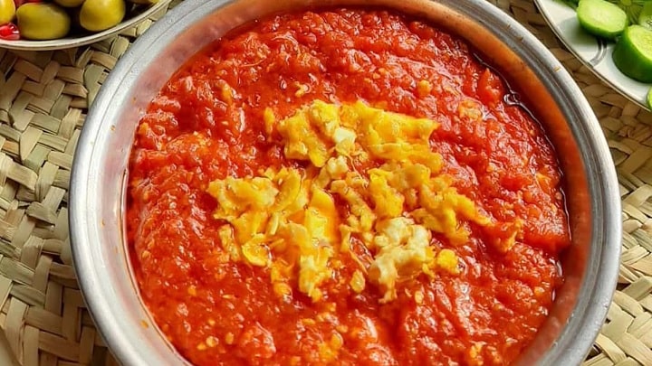 مراحل درست کردن پامادور خورش مراحل درست کردن پامادور خورش