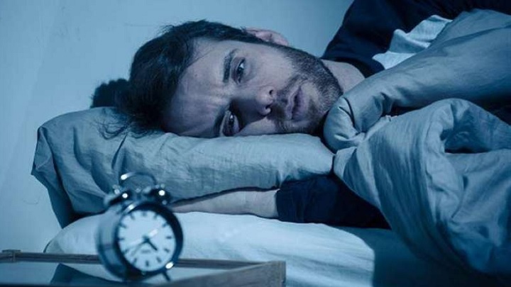 به هم ریختن تعادل هورمونها با کم خوابیدن به هم ریختن تعادل هورمونها با کم خوابیدن