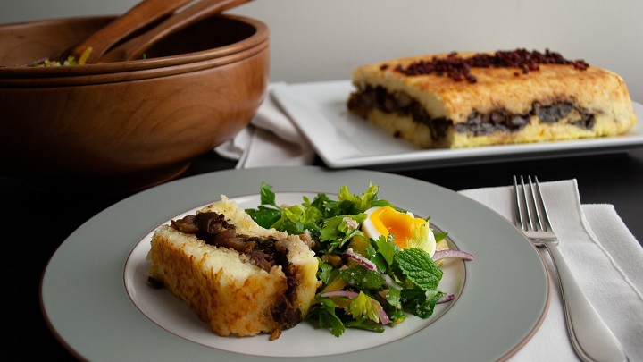 مراحل تهیه ته چین اسفناج با گوشت چرخ کرده مراحل تهیه ته چین اسفناج با گوشت چرخ کرده