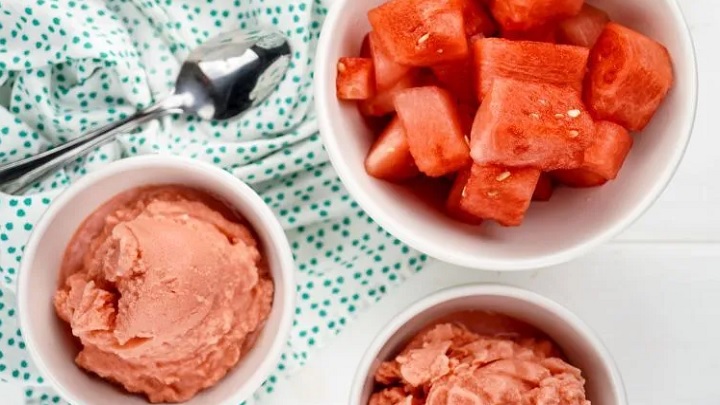 طرز تهیه بستنی هندوانه در بستنی ساز طرز تهیه بستنی هندوانه در بستنی ساز