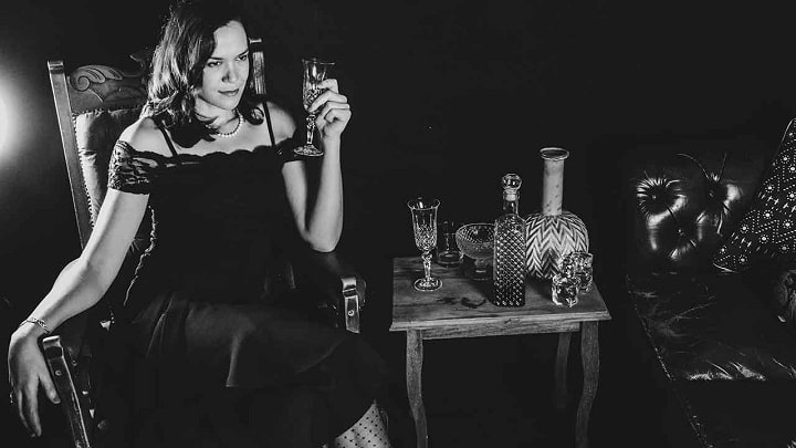 کم حرف زدن تکنیکی جذاب برای داشتن شخصیت رمزآلود کم حرف زدن تکنیکی جذاب برای داشتن شخصیت رمزآلود