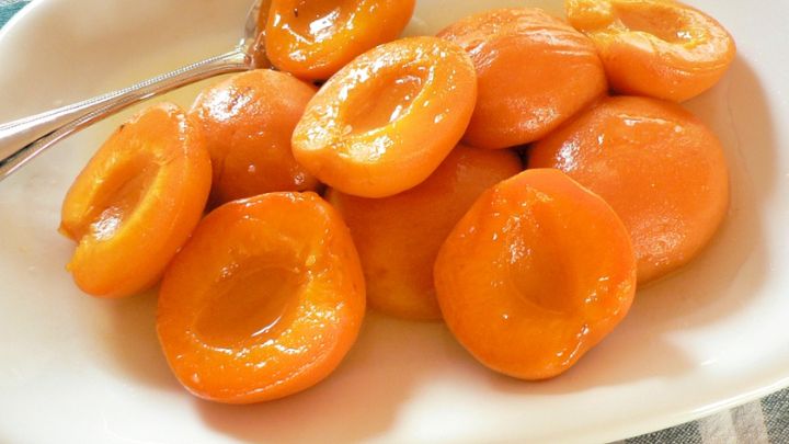 نکات و فوت و فن‌های تهیه کمپوت زردآلو