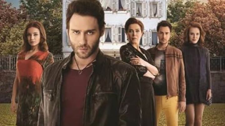 3) سریال حکایت یک عشق (Bir Aşk Hikayesi) 3) سریال حکایت یک عشق (Bir Aşk Hikayesi)