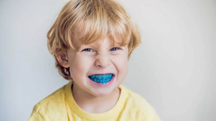 اگر کودک دندان قروچه می کند، چه باید کرد؟ اگر کودک دندان قروچه می کند، چه باید کرد؟