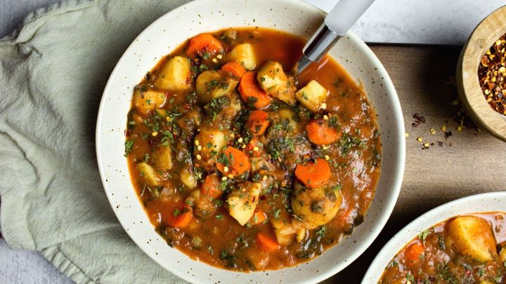 نکات و فوت و فنهای تهیه خوراک هویج و سیب زمینی نکات و فوت و فنهای تهیه خوراک هویج و سیب زمینی