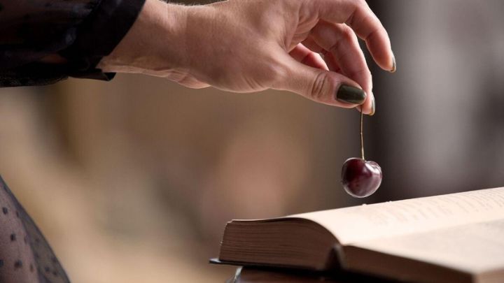 عوارض احتمالی مصرف گیلاس در دوران بارداری