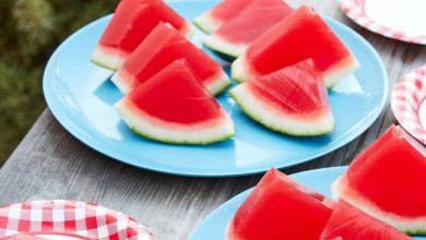 ژله در پوست هندوانه: یک دسر تابستانی با ظاهری منحصر به فرد