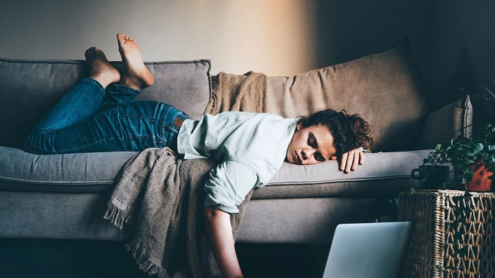 مثبت اندیشی از راهکارهای غلبه بر تنبلی در زنان مثبت اندیشی از راهکارهای غلبه بر تنبلی در زنان