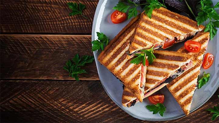 مراحل تهیه اسنک کالباس