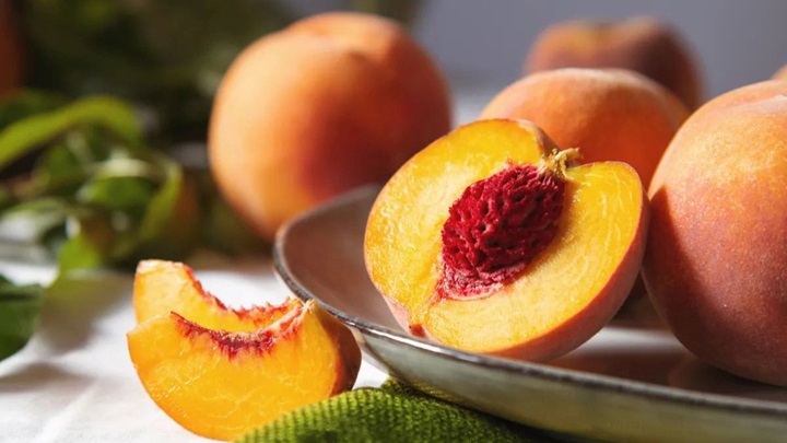 علائم حساسیت به هلو علائم حساسیت به هلو