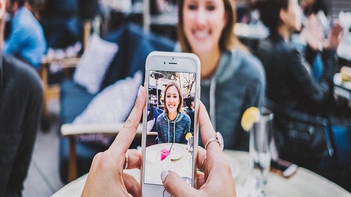 راز خوش عکس بودن در عکسهای نشسته راز خوش عکس بودن در عکسهای نشسته