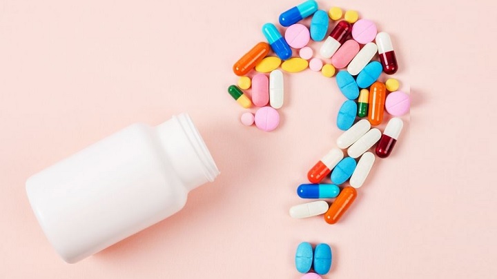 علائم درد و ضعف در پاها و ارتباط آن با کمبود ویتامین علائم درد و ضعف در پاها و ارتباط آن با کمبود ویتامین