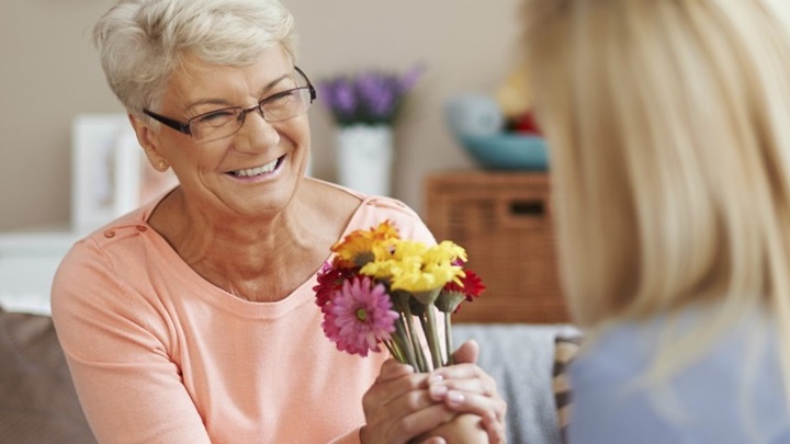 از او قدردانی کنید از او قدردانی کنید