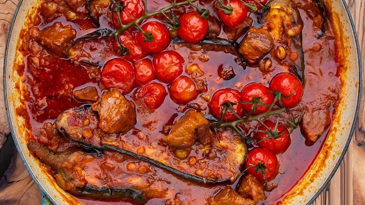 نکات کلیدی برای خوشرنگ شدن خورشتهای قرمز نکات کلیدی برای خوشرنگ شدن خورشتهای قرمز