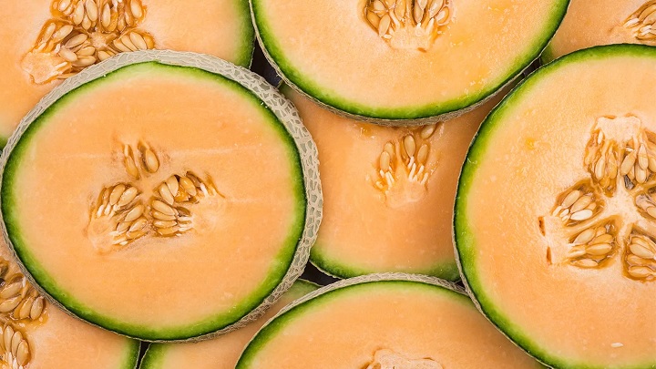 لیمو از غذاهای ممنوعه با مصرف همزمان خربزه لیمو از غذاهای ممنوعه با مصرف همزمان خربزه