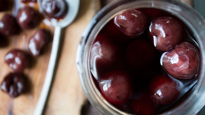 ترشی گیلاس با فلفل سبز ترشی گیلاس با فلفل سبز