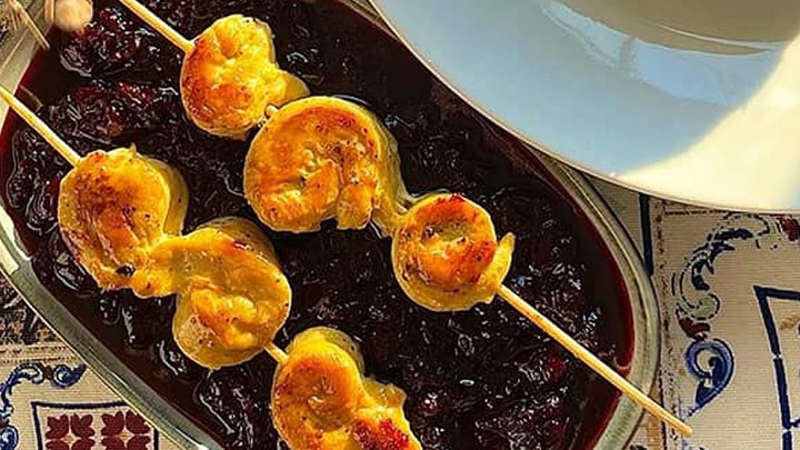 مراحل تهیه جوجه کباب آلبالویی با سس مخصوص