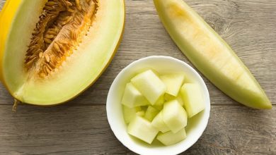 12 خواص و مضرات خربزه که باید بدانید