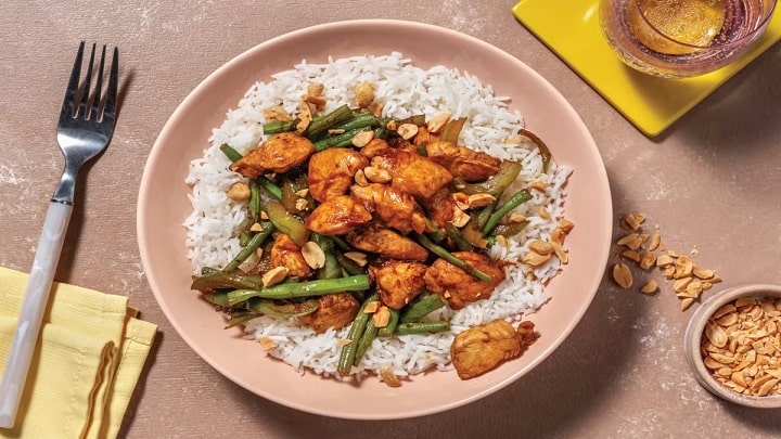 مراحل تهیه مرغ سوخاری با لوبیا سبز و برنج