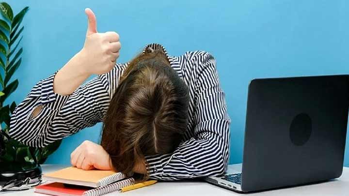 رفتار مناسب با همسر معتاد به کار