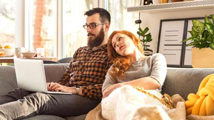 نشانه های همسر معتاد به کار