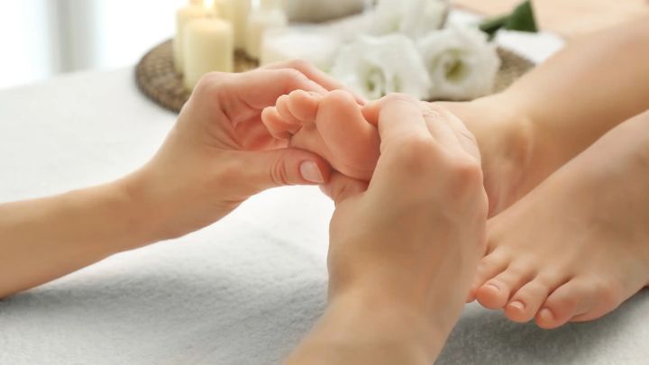 فواید عمومی ماساژ و روغنتراپی کف پا که 90% مردم نمی دانند! فواید عمومی ماساژ و روغنتراپی کف پا که 90% مردم نمی دانند!