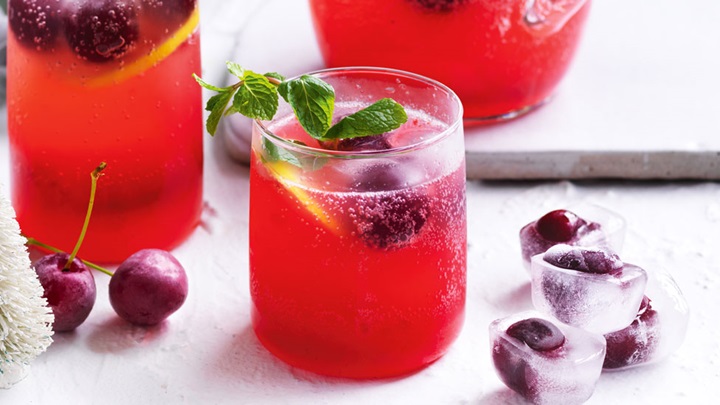 طرز تهیه لیموناد آلبالو