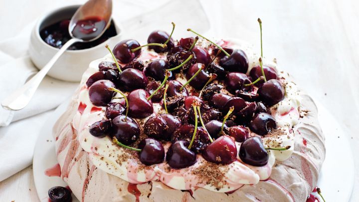 نکات و فوت و فن‌های تهیه دسر مرنگ گیلاس