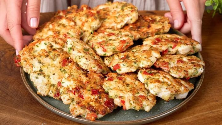 مراحل تهیه کتلت پیتزا مراحل تهیه کتلت پیتزا