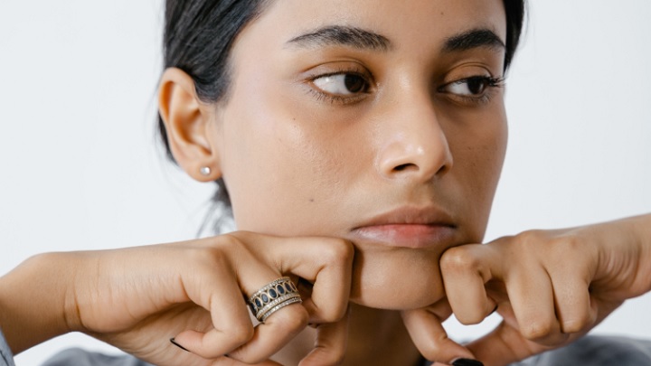 ماساژ صورت برای جوانسازی