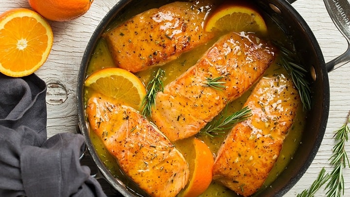 مراحل تهیه خوراک ماهی با سس پرتقال