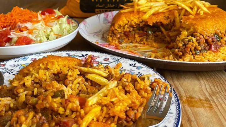 مراحل تهیه قیمه ماسوله با گوشت چرخی مراحل تهیه قیمه ماسوله با گوشت چرخی