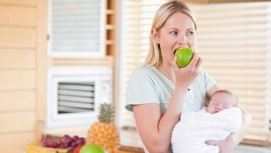 6 میوه ممنوعه در زمان شیردهی به نوزاد