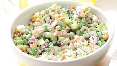 یه شام سبک بخور (سالاد نخود سبز و خیارشور)