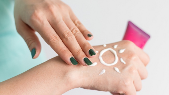 چه کسانی باید ضد آفتاب را تمدید کنند؟ چه کسانی باید ضد آفتاب را تمدید کنند؟