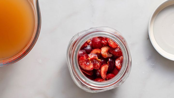 پوشاندن ظرف برای سرکه گیلاس پوشاندن ظرف برای سرکه گیلاس