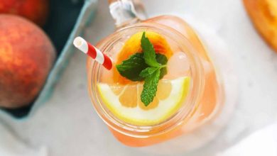 طرز تهیه لیموناد هلو خانگی؛ خنک و خوشمزه تابستانی