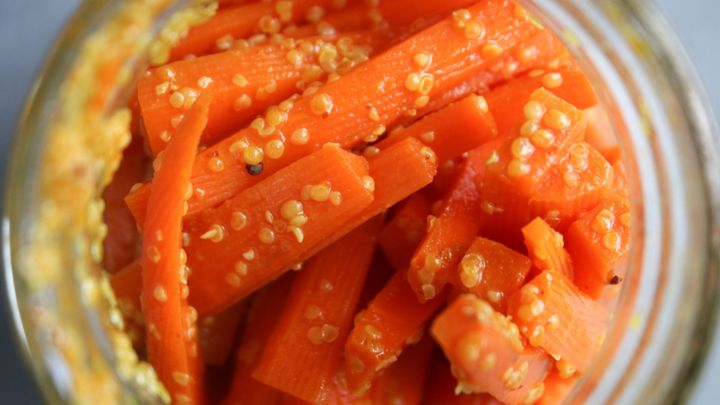 نکات طلایی در تهیه ترشی انبه و هویج