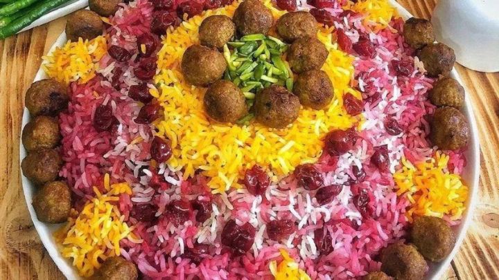 نکات طلایی برای خوشمزهتر شدن آلبالو پلو نکات طلایی برای خوشمزهتر شدن آلبالو پلو