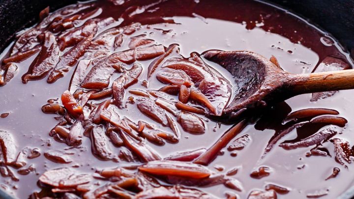 مراحل تهیه خورش پیاز مراحل تهیه خورش پیاز