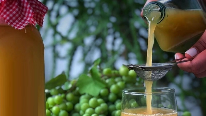 با ترفندهای درست کردن آبغوره خانگی آشنا شوید