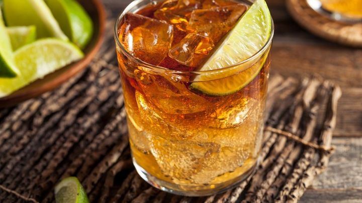 مراحل تهیه شربت خاکشیر و آلو ساده